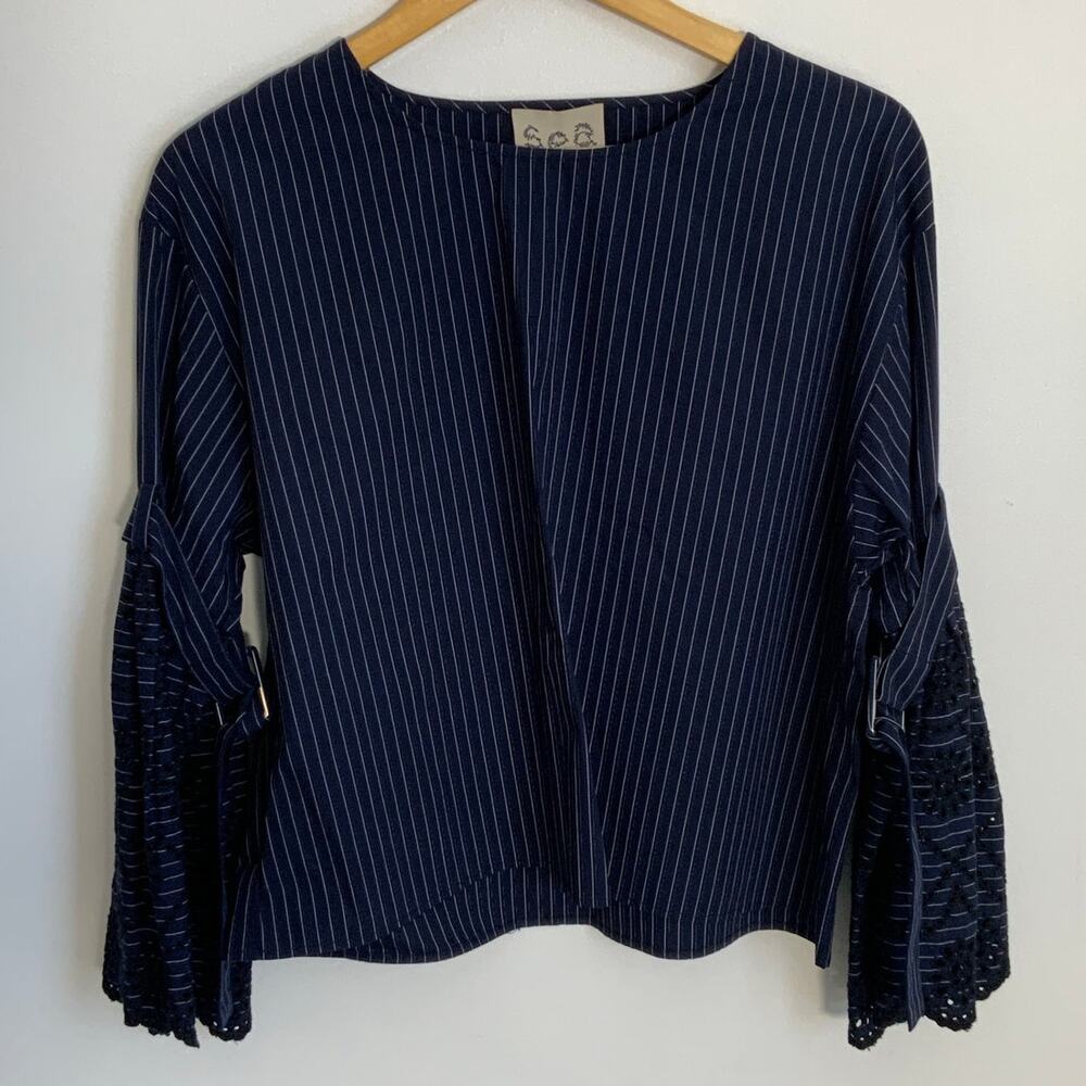 Sea New York Navy Pinstriped Bell Sleeve Blouse size 4